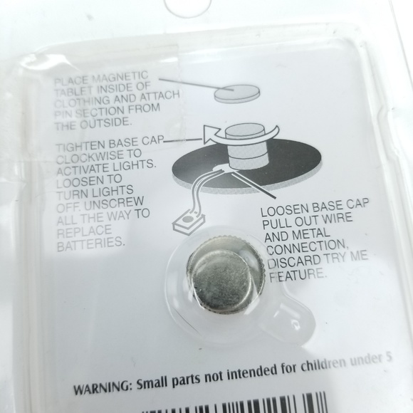 Red Hattitude Flashing Magnetic Pin for Hat/Blouse - Picture 3 of 8